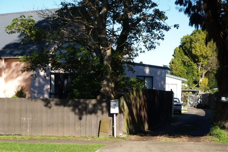 Photo of property in 2/58 Henwood Road, Mangere East, Auckland, 2024