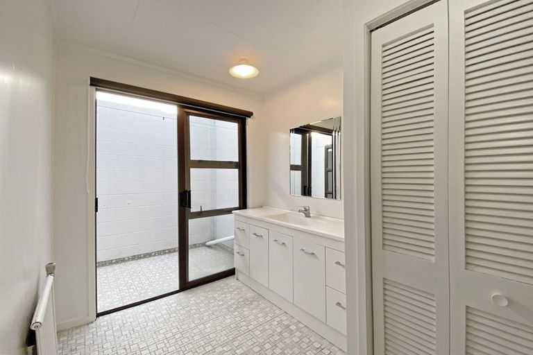 Photo of property in 4/1312 Hinemoa Street, Rotorua, 3010