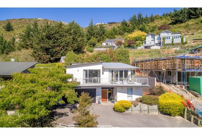 Photo of property in 5 Emerald Lane, Cashmere, Christchurch, 8022