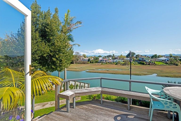 Photo of property in 60 Stout Street, Whataupoko, Gisborne, 4010