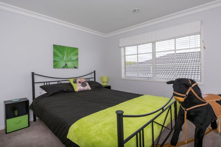 Photo of property in 63 Waterside Drive, Pyes Pa, Tauranga, 3112