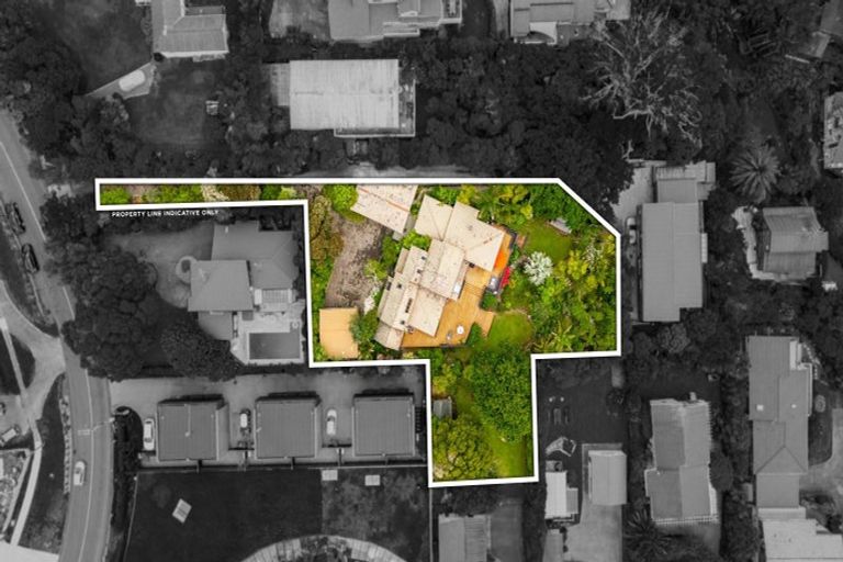 Photo of property in 3 Park Rise, Campbells Bay, Auckland, 0630