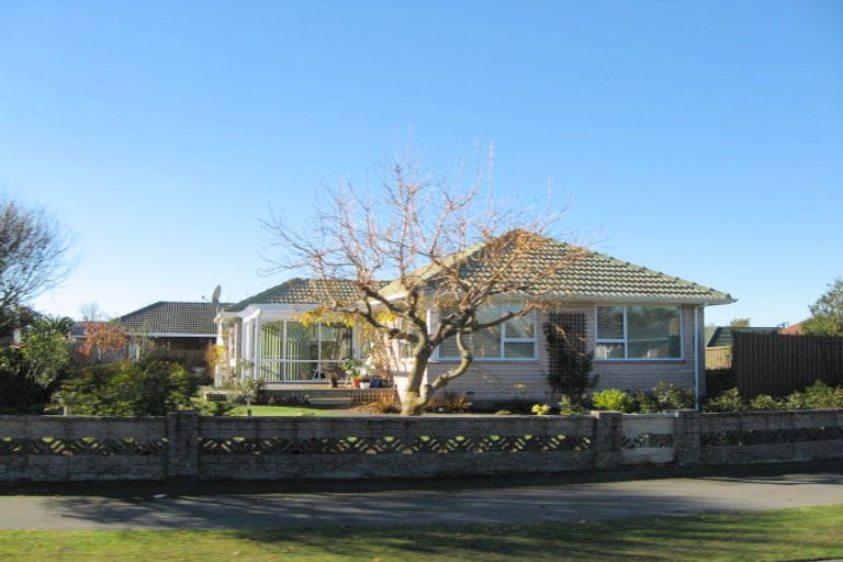 Photo of property in 8 Wolsey Place, Hillmorton, Christchurch, 8025