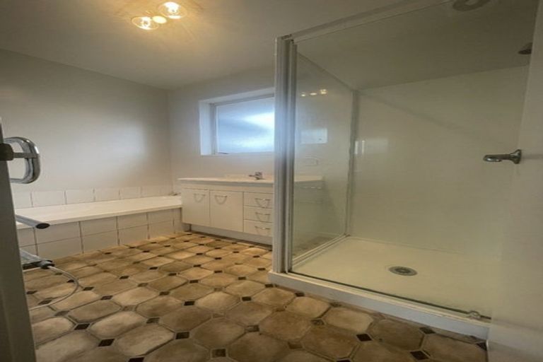 Photo of property in 10 Kydd Lane, Hornby, Christchurch, 8042