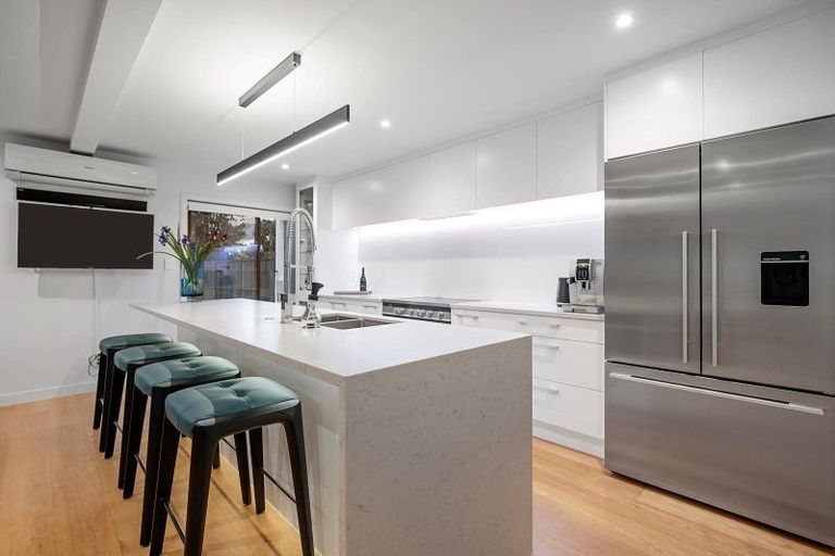 Photo of property in 4 Milford Park Place, Milford, Auckland, 0620