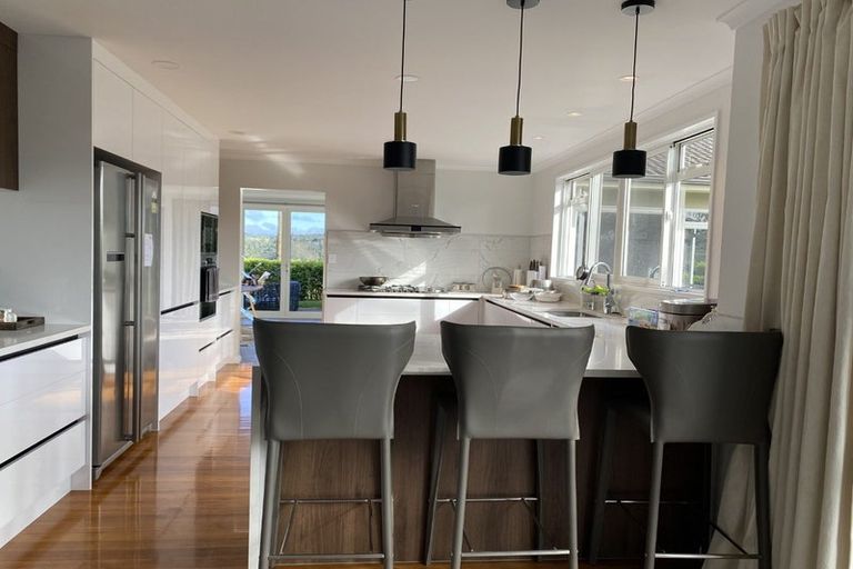 Photo of property in 34 English Oak Drive, Schnapper Rock, Auckland, 0632