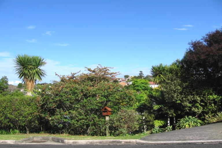 Photo of property in 53 Hebron Road, Waiake, Auckland, 0630