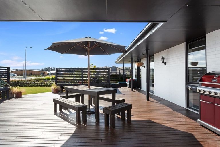 Photo of property in 18 Claremont Crescent, Amberley, 7410