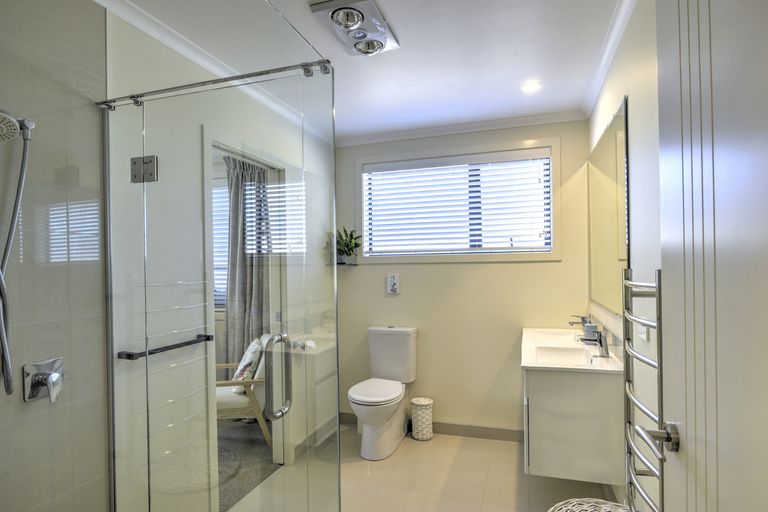 Photo of property in 3 Hereford Drive, Carterton, 5713