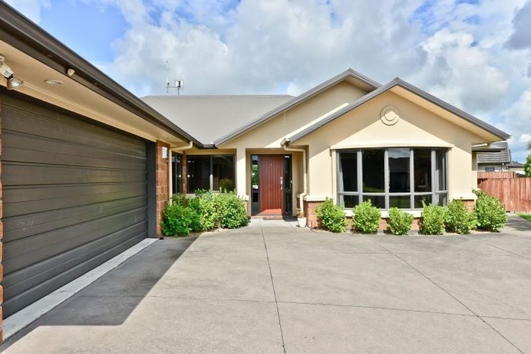 Photo of property in 3 Gibbston Close, Huntington, Hamilton, 3210