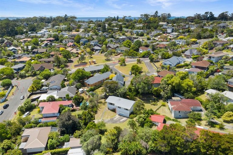 Photo of property in 37 Linwood Avenue, Forrest Hill, Auckland, 0620