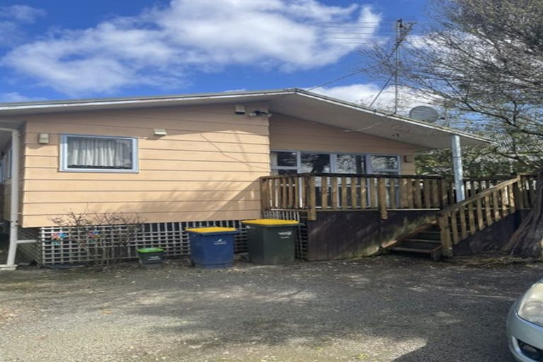 Photo of property in 14 Coey Place, Glen Eden, Auckland, 0602