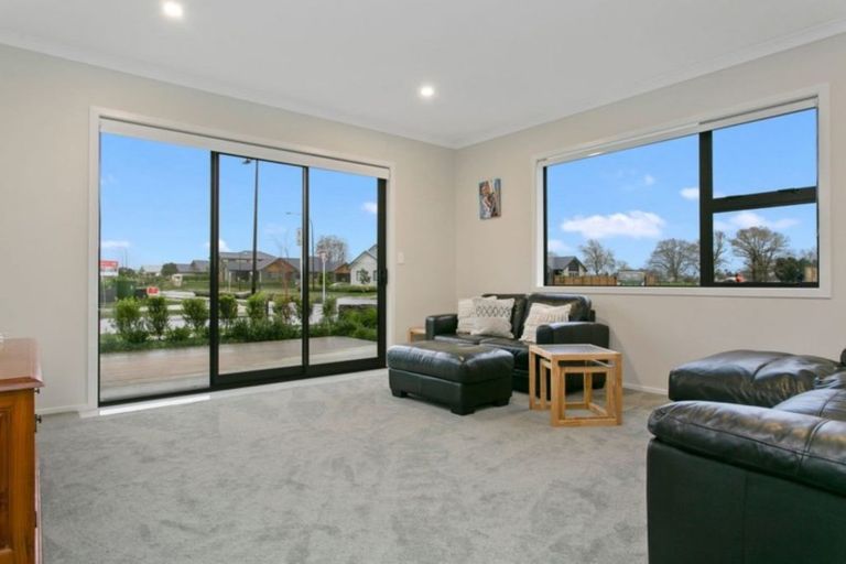 Photo of property in 1 Bourke Drive, Cambridge, 3434