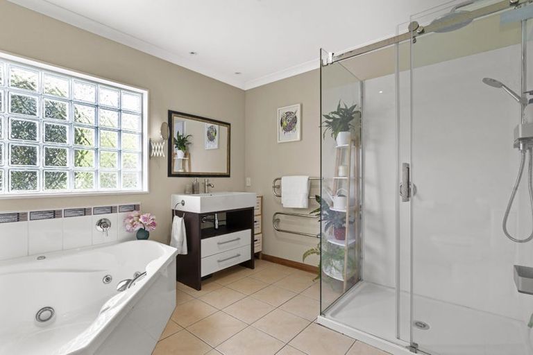 Photo of property in 2 Merlot Place, Rototuna, Hamilton, 3210