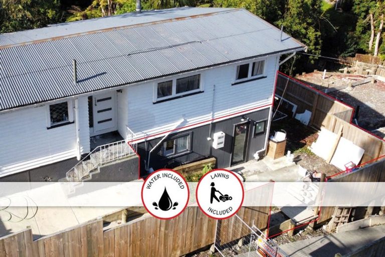 Photo of property in 16 Avonleigh Road, Green Bay, Auckland, 0604