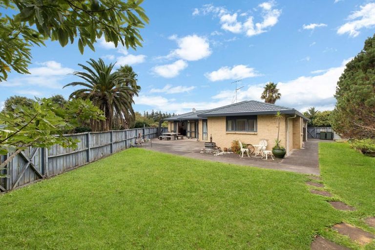Photo of property in 8 Awaroa Stream Drive, Waiuku, 2123
