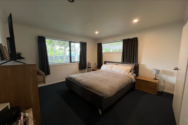 Photo of property in 28 Station Road, Marton, 4710