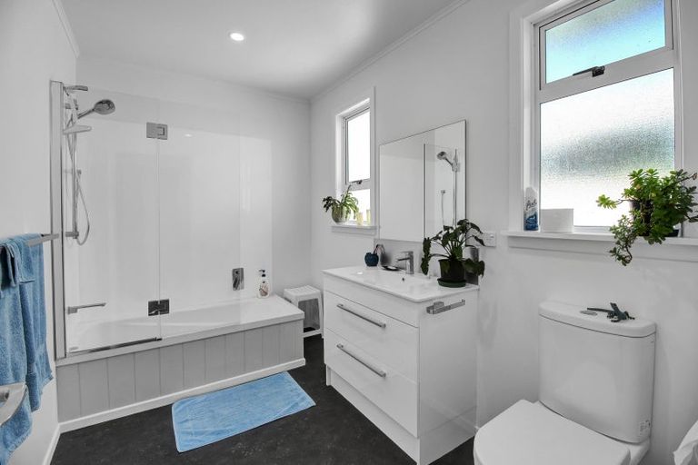 Photo of property in 3624 Eltham Road, Opunake, 4682