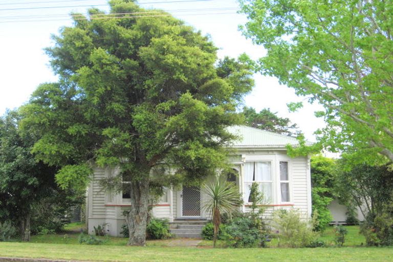 Photo of property in 5 Solander Street, Tolaga Bay, 4077