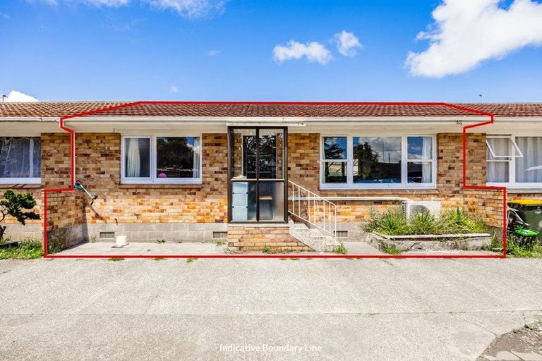 Photo of property in 3/37 Buckingham Crescent, Manukau, Auckland, 2025
