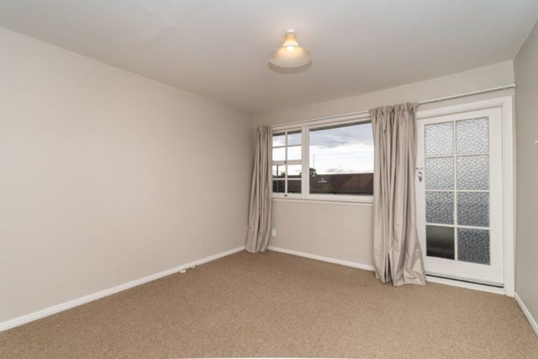 Photo of property in 1/11 Division Street, Riccarton, Christchurch, 8041