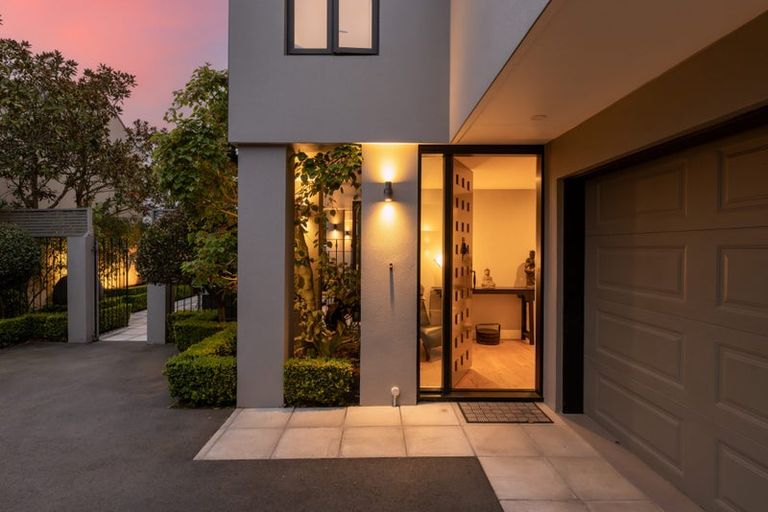 Photo of property in 10 Beveridge Street, Christchurch Central, Christchurch, 8013