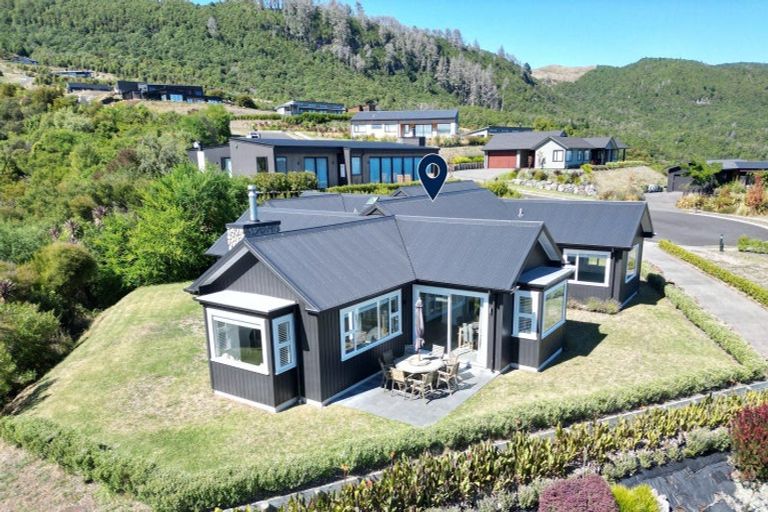 Photo of property in 4 Harrier Lane, Kinloch, Taupo, 3377