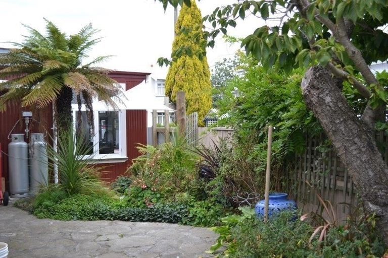 Photo of property in 9 Latham Street, Napier South, Napier, 4110