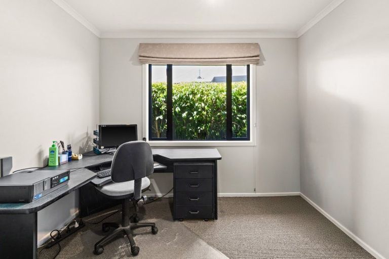 Photo of property in 4 Delta Mews Place, Clive, 4102