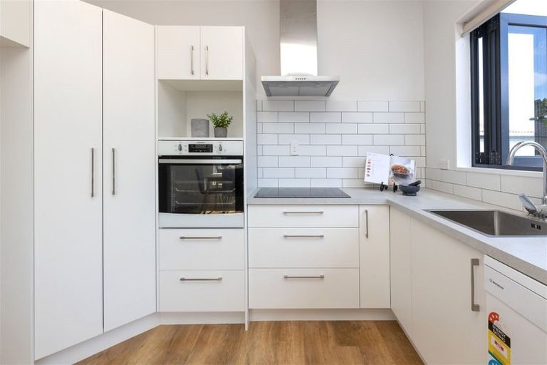 Photo of property in 84 Kennedys Bush Road, Halswell, Christchurch, 8025