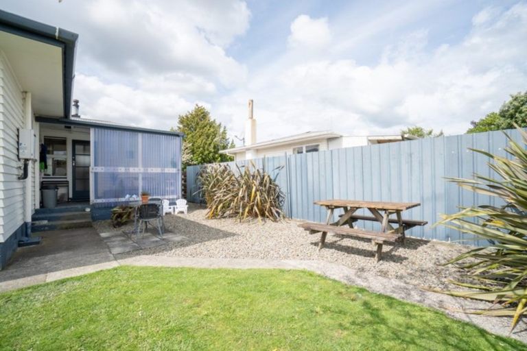 Photo of property in 16 Cavendish Crescent, Awapuni, Palmerston North, 4412
