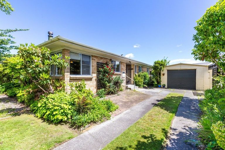 Photo of property in 1 Simkin Street, Taupo, 3330
