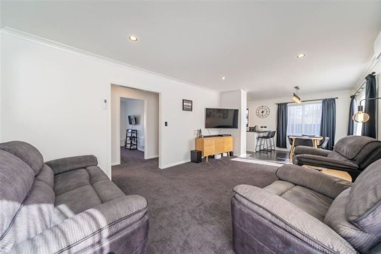 Photo of property in 6 Hudson Avenue, Ebdentown, Upper Hutt, 5018