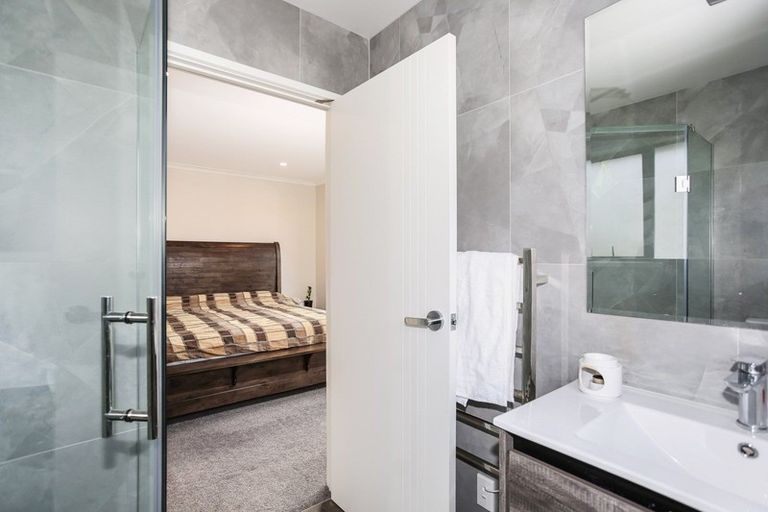 Photo of property in 15 Lusitano Drive, Karaka, Papakura, 2113