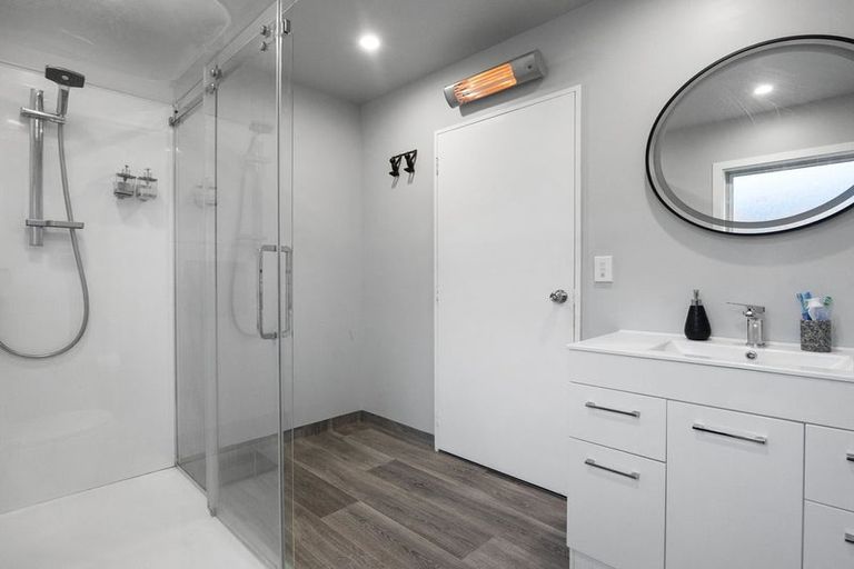 Photo of property in 338 Kaikorai Valley Road, Bradford, Dunedin, 9011