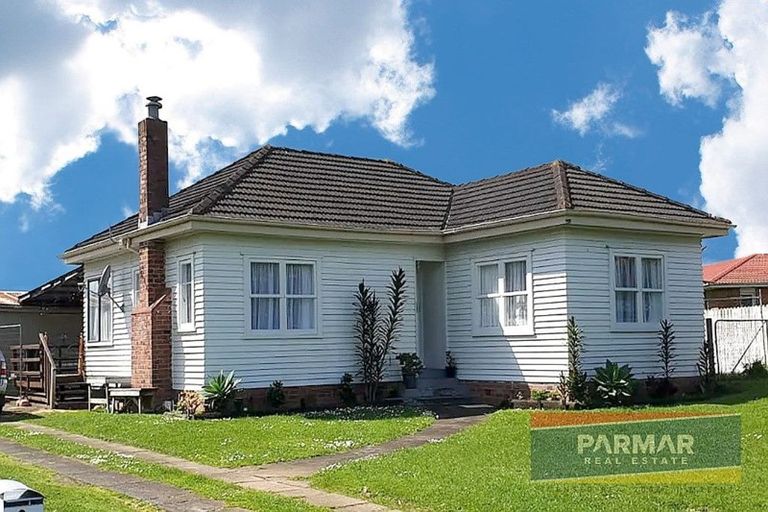 Photo of property in 3 Albert Road, Manukau, Auckland, 2025