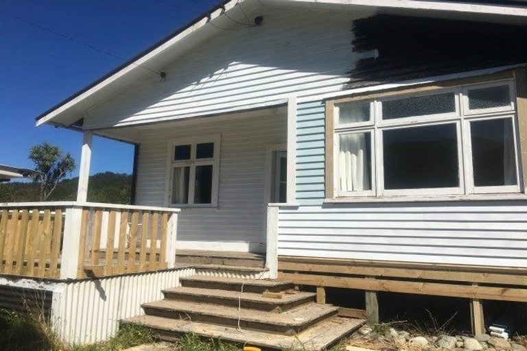 Photo of property in 30 Oxford Street, Taylorville, Greymouth, 7805