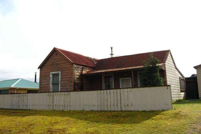 Photo of property in 36 Coal Street, Reefton, 7830
