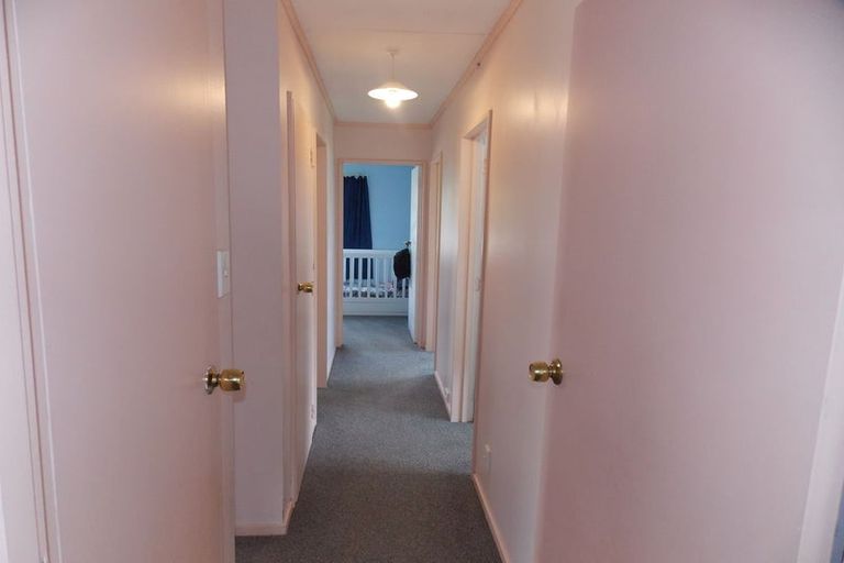 Photo of property in 83 Geraldine Crescent, Cloverlea, Palmerston North, 4412