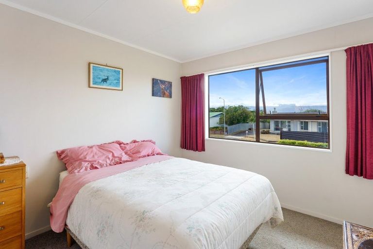 Photo of property in 33 Mountainview Terrace, Otaki Beach, Otaki, 5512