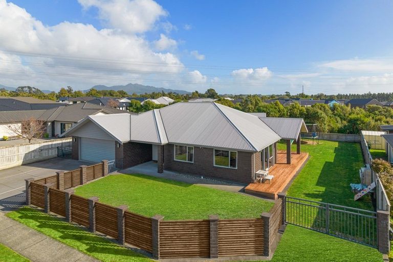 Photo of property in 7 Settlers Close, Whalers Gate, New Plymouth, 4310