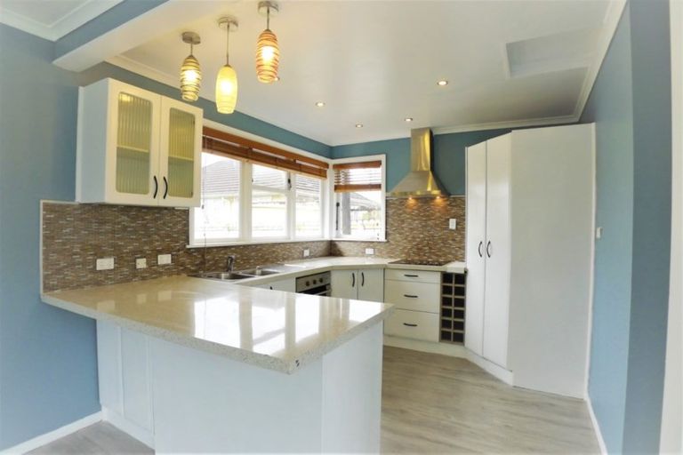 Photo of property in 88 Swaffield Road, Papatoetoe, Auckland, 2025