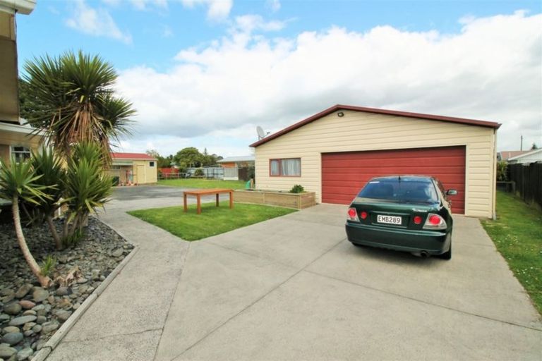 Photo of property in 32 Edinburgh Street, Tokoroa, 3420