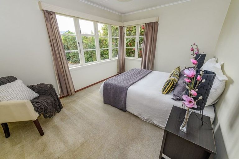 Photo of property in 4 Evatt Street, Bryndwr, Christchurch, 8053