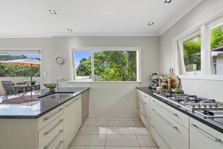 Photo of property in 16b Maunganui Road, Birkenhead, Auckland, 0626