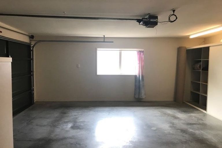 Photo of property in 19 Meridian Court, Oteha, Auckland, 0632