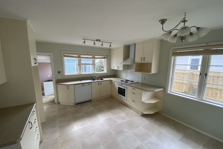 Photo of property in 27 Hume Street, Alicetown, Lower Hutt, 5010