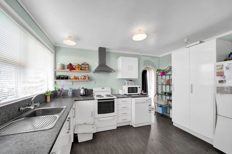 Photo of property in 36 Denby Road, Hawera, 4672