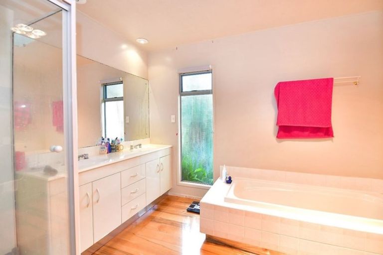 Photo of property in 68 Brixton Road, Manly, Whangaparaoa, 0930