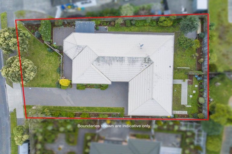 Photo of property in 100 Michael Road, Paraparaumu Beach, Paraparaumu, 5032